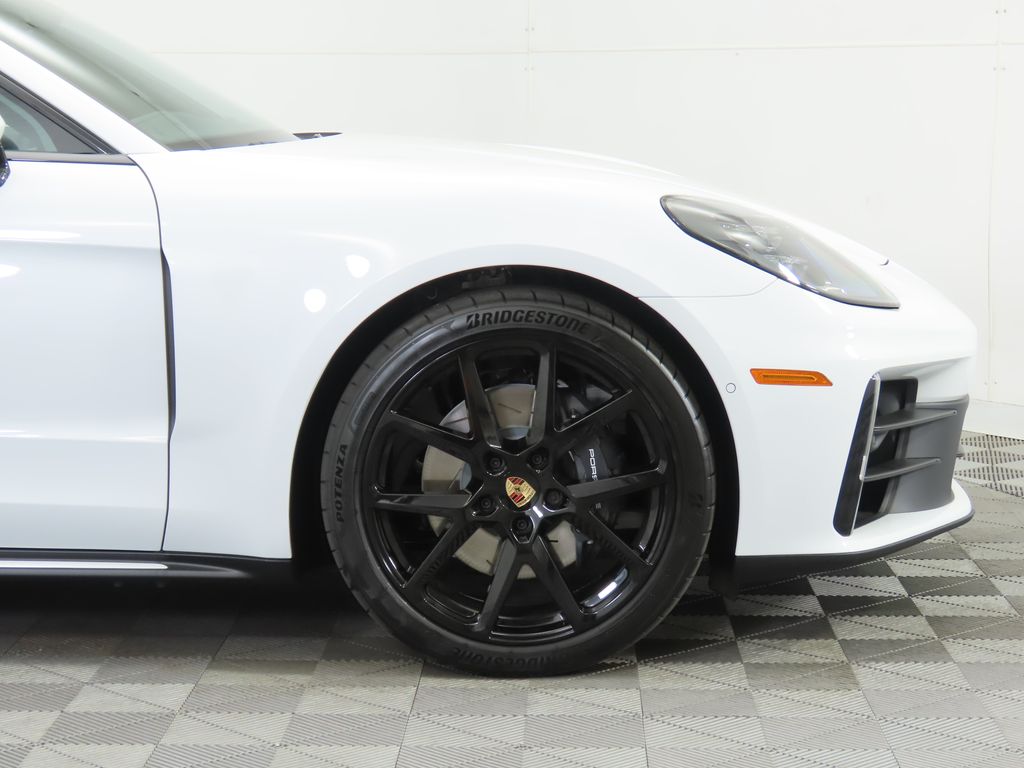 Thumbnail: 2025 Porsche Panamera - 11