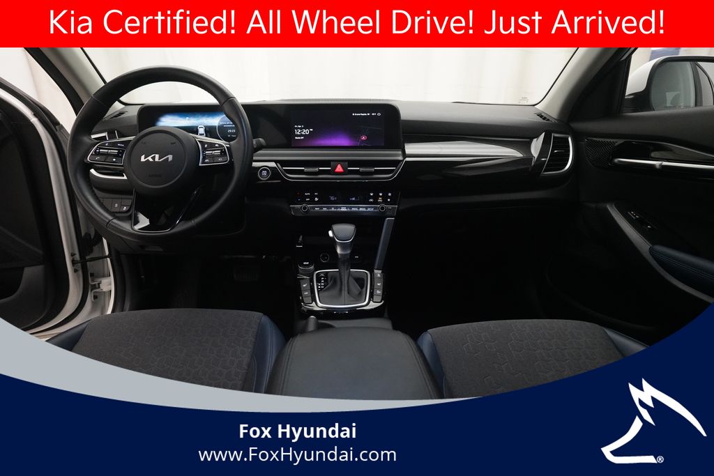 View vehicle photo 5