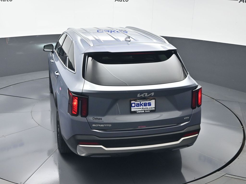 2025 Everlasting Silver Kia Sorento S AWD SUV