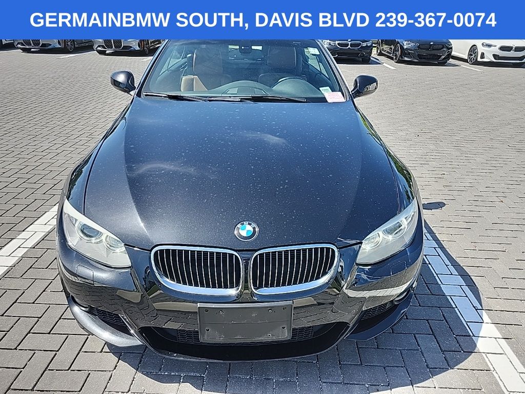 Used 2013 Black BMW 335i image 2