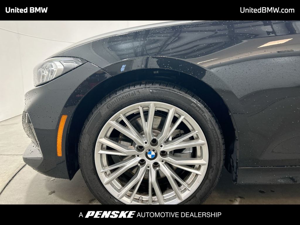 2024 BMW 3 Series 330i 10