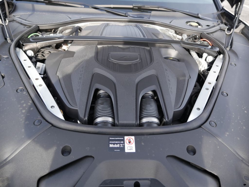 Thumbnail: 2026 Porsche Panamera - 12