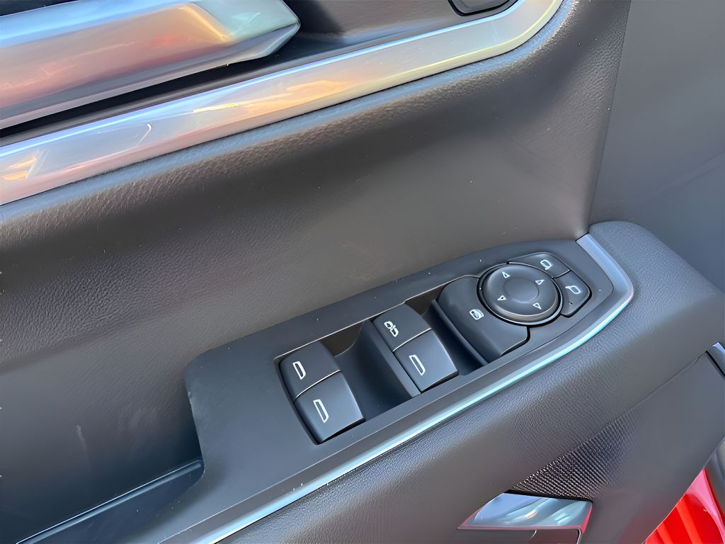 2025 Chevrolet Silverado 1500 LT - Photo 24