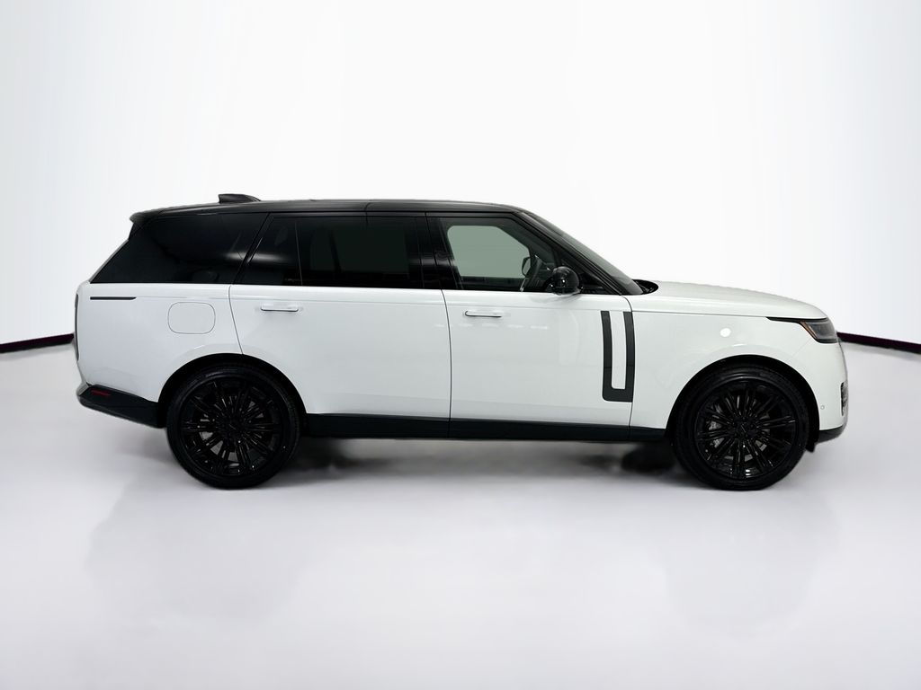 Thumbnail: 2026 Land Rover Range Rover - 4