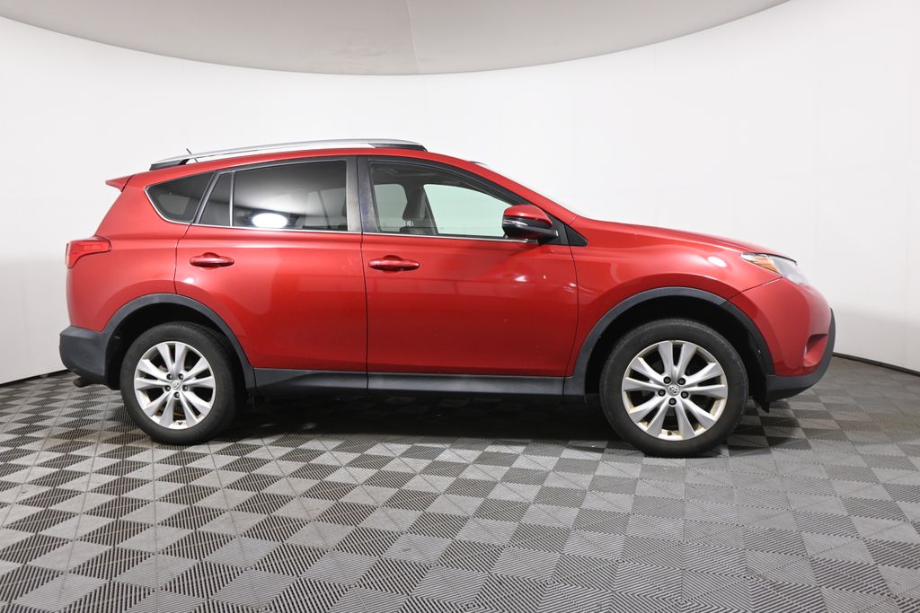 Thumbnail: 2015 Toyota RAV4 - 8