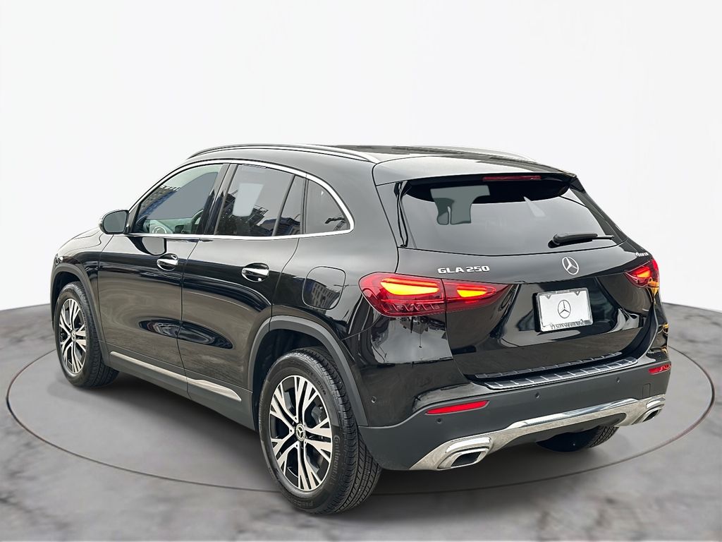 Thumbnail: 2025 Mercedes-Benz GLA - 10