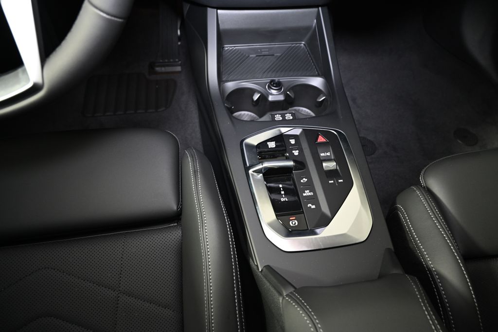 Thumbnail: 2026 BMW 2 Series - 19