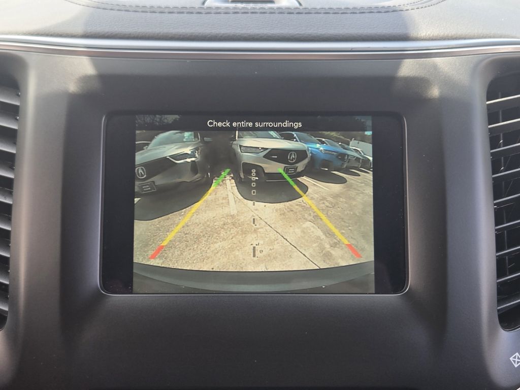 used 2020 Jeep Cherokee car, priced at $19,492