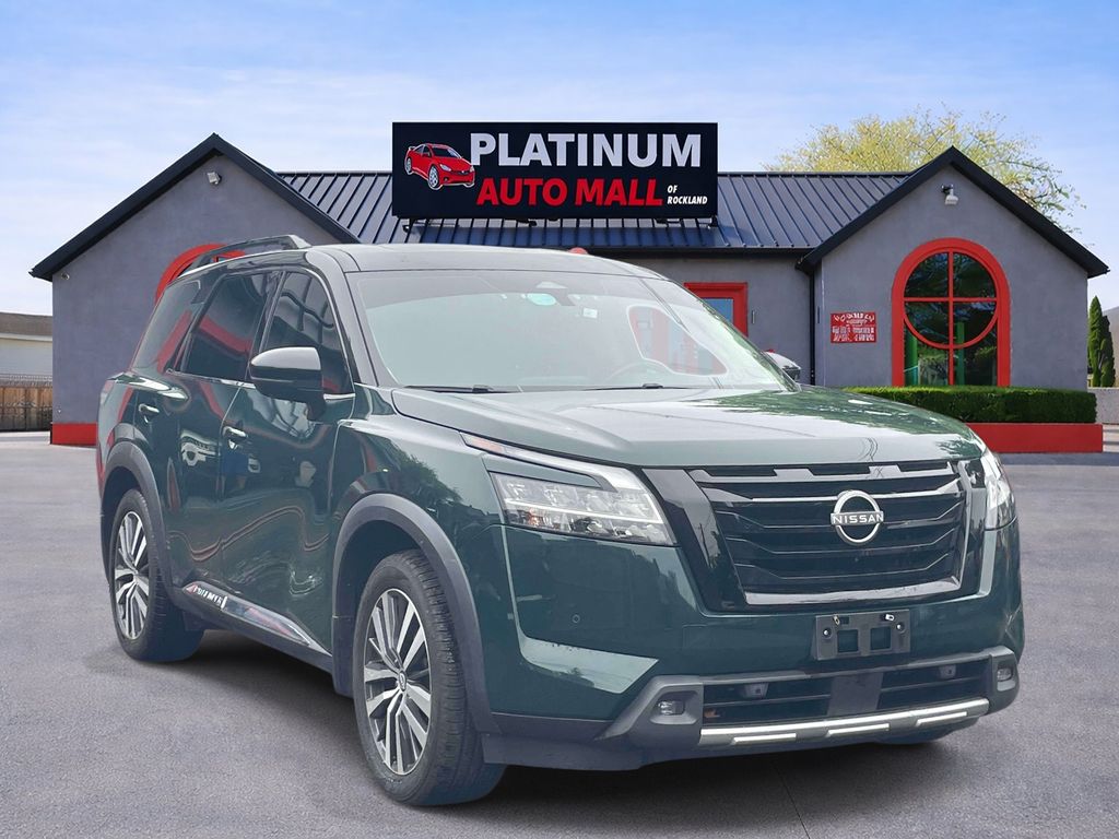 2022 Nissan Pathfinder Platinum 4WD
