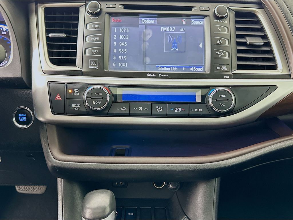 2015 Toyota Highlander Limited 15
