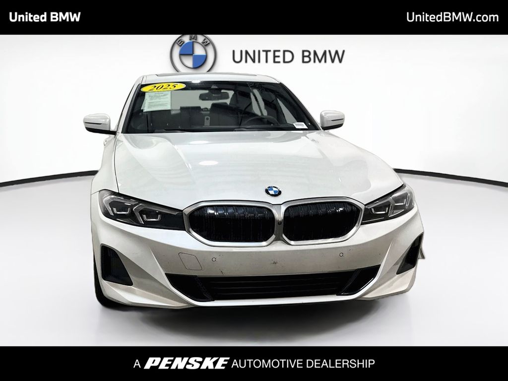 Thumbnail: 2025 BMW 3 Series - 2