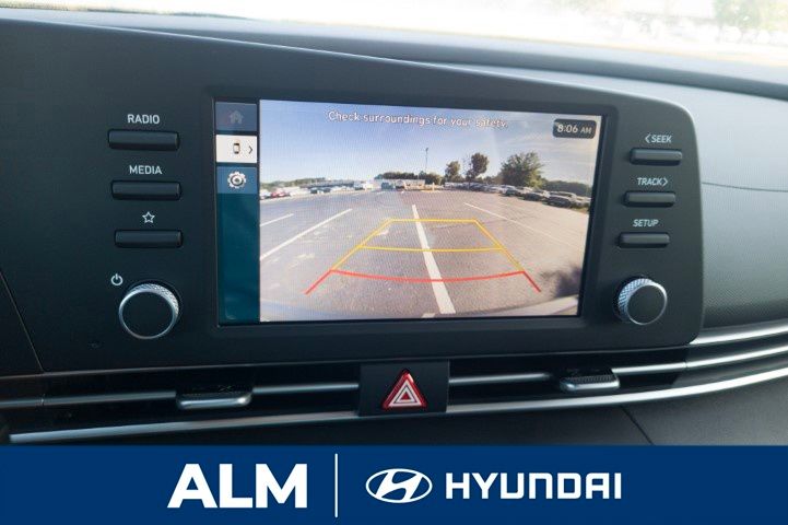 2025 Hyundai Elantra SE photo 21