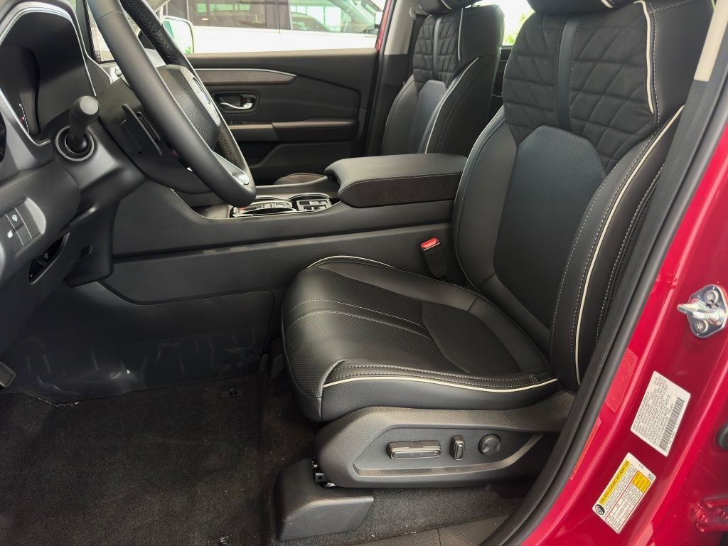 2026 Honda Pilot Elite Red at Community Honda