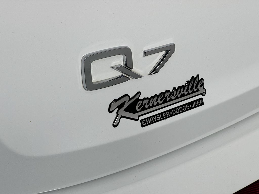 AudiQ729