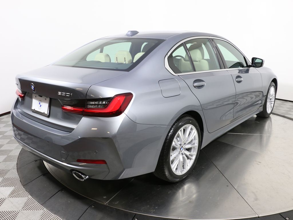 2024 BMW 3 Series 330i xDrive 5