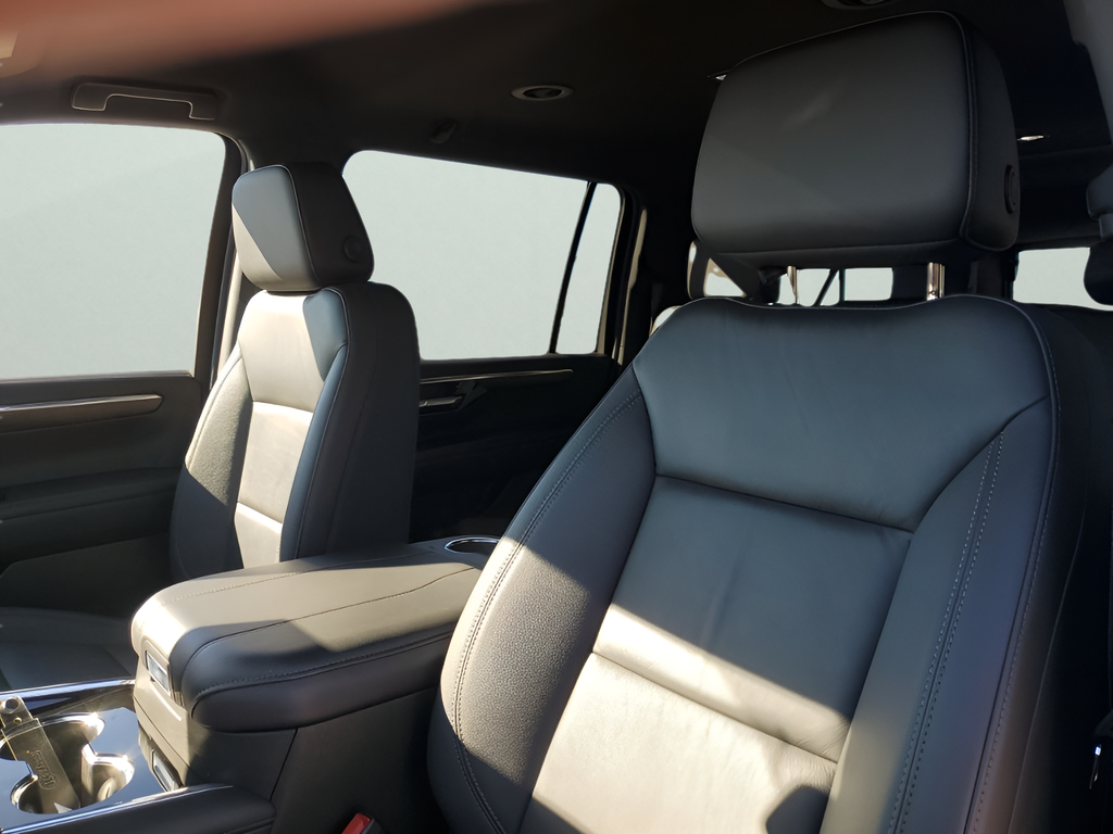 Used Car 2025 Chevrolet Suburban  Z71 For Sale Under $70,000 In Austin, Texas