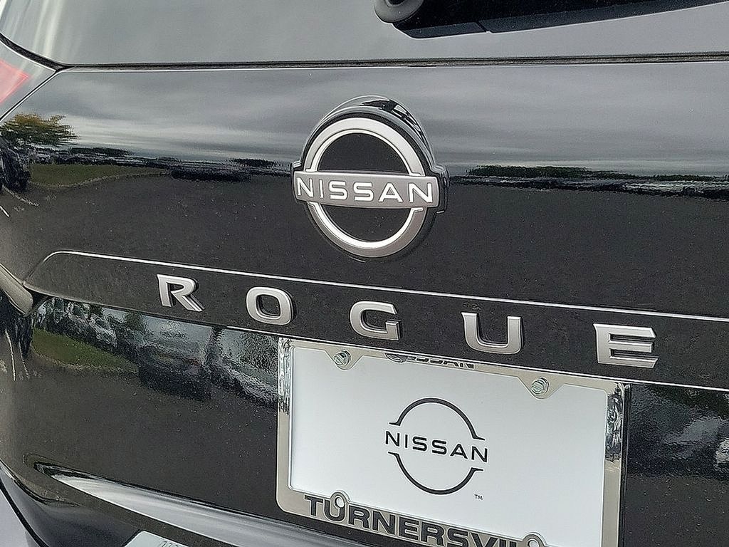 2025 Nissan Rogue SV 5