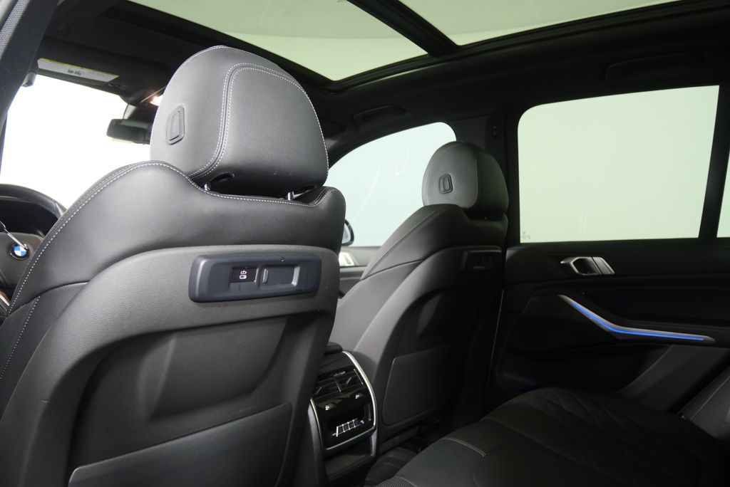 Thumbnail: 2023 BMW X5 - 17