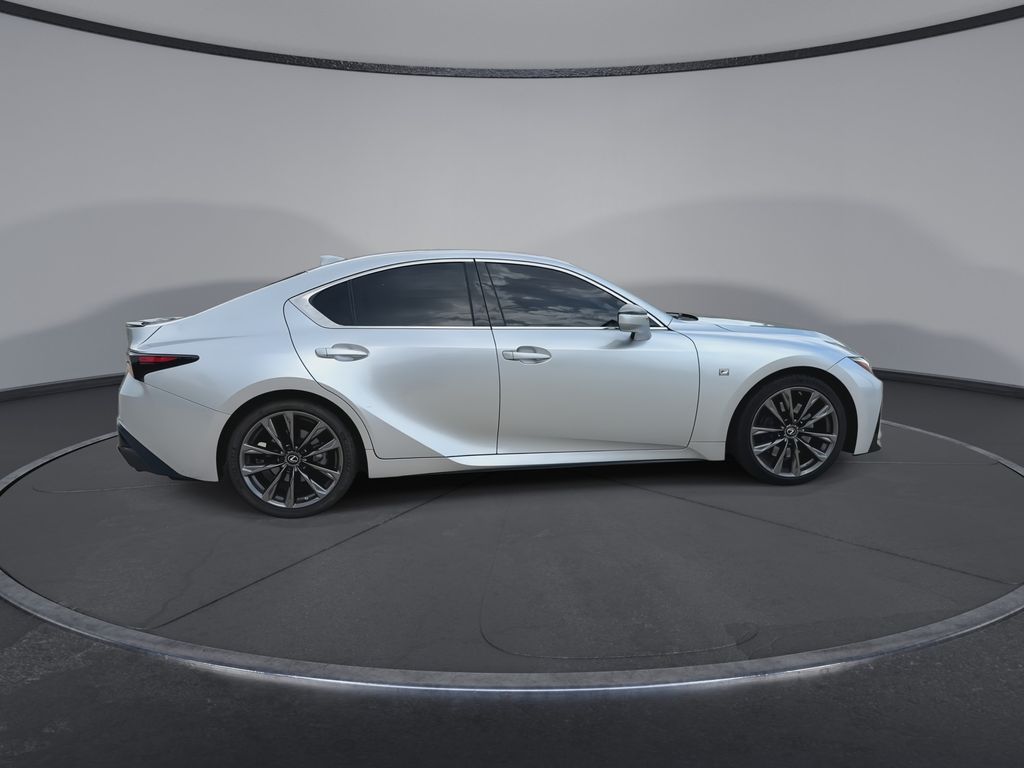 Thumbnail: 2022 Lexus IS - 9