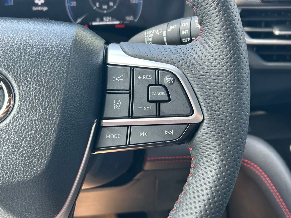 Used 2025 Toyota Sienna Van