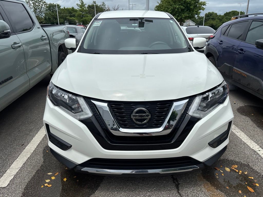 Used 2018 Nissan Rogue S with VIN JN8AT2MV5JW329955 for sale in Kansas City
