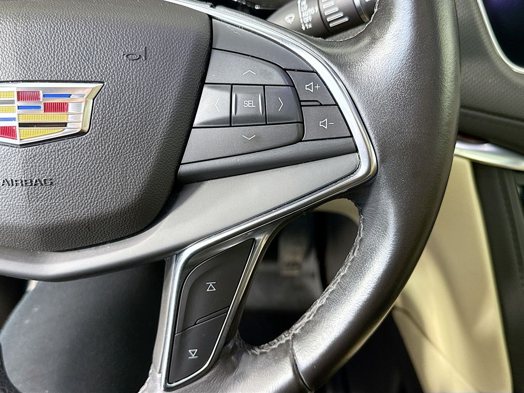 Thumbnail: 2019 Cadillac XT5 - 12