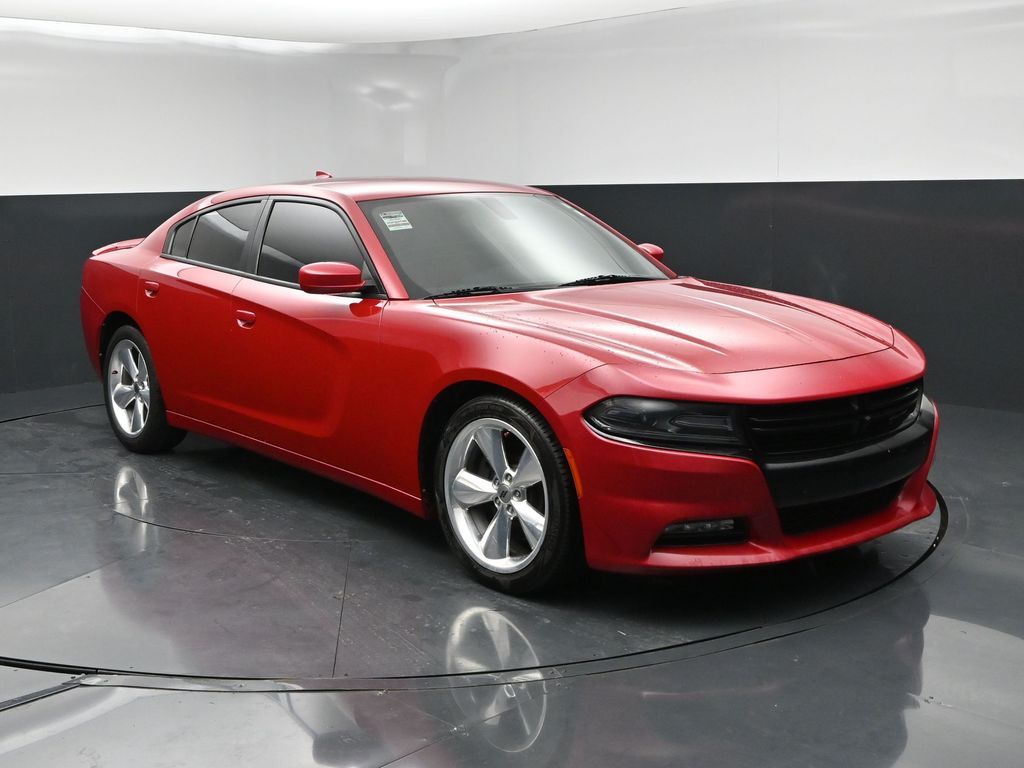 Redline Red Tricoat Pearl 2017 Dodge Charger Sedan Rear-Wheel Drive 8-Speed Automatic