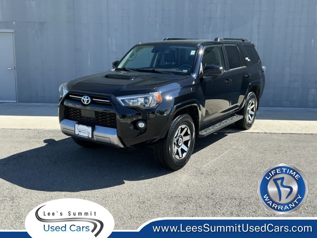 Midnight Black Metallic 2022 Toyota 4Runner TRD Off-Road 4WD SUV / Crossover Four-Wheel Drive 5-Speed Automatic