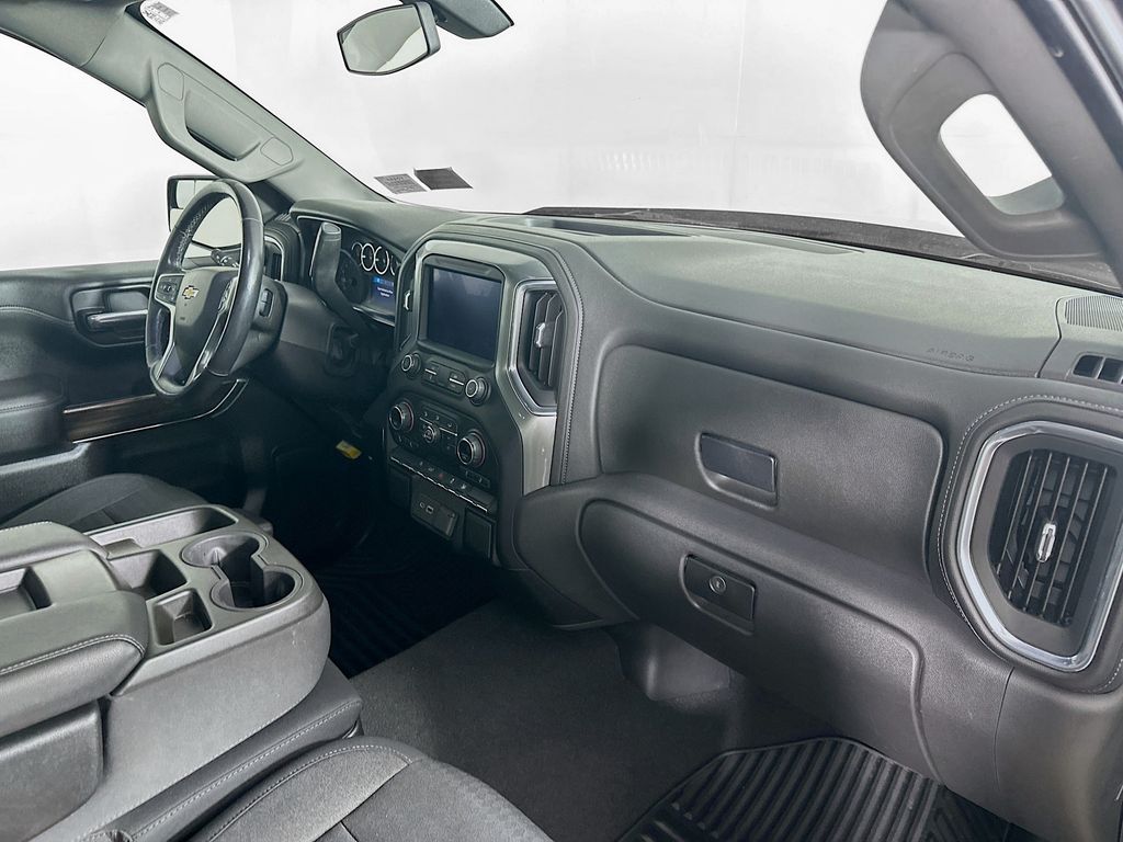 Used 2021 Black Chevrolet LT image 31