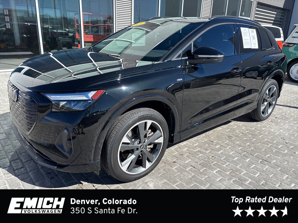 2024 Audi Q4 e-tron quattro Premium Plus 50