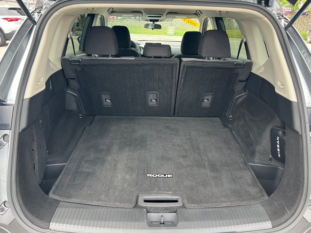 Used 2023 Nissan Rogue SUV