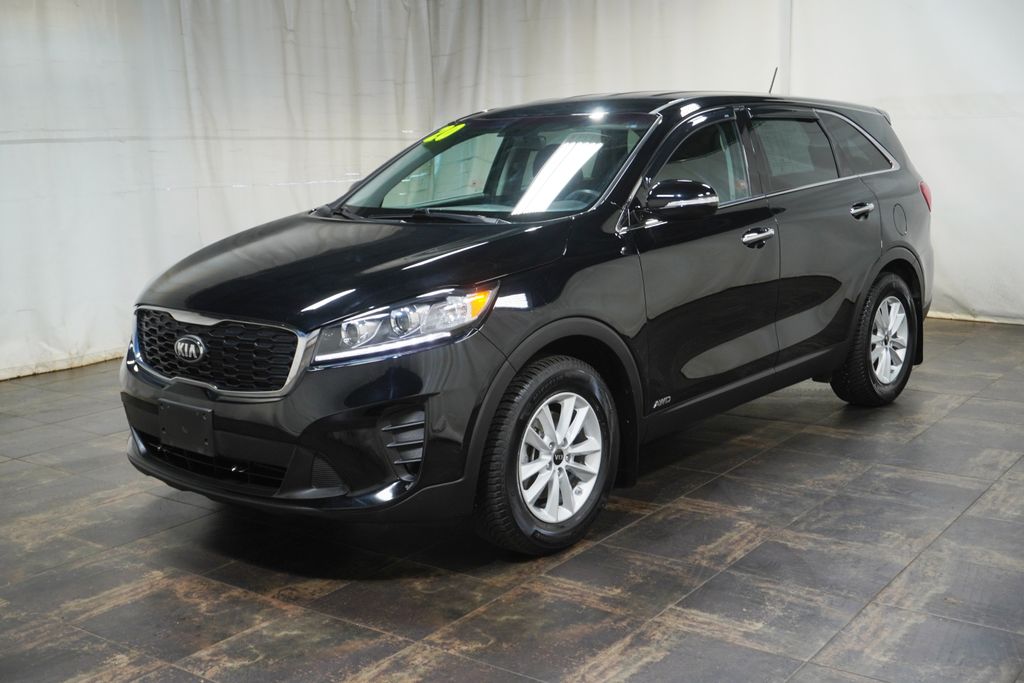 Used 2020 Kia Sorento LX with VIN 5XYPGDA31LG624480 for sale in Boardman, OH