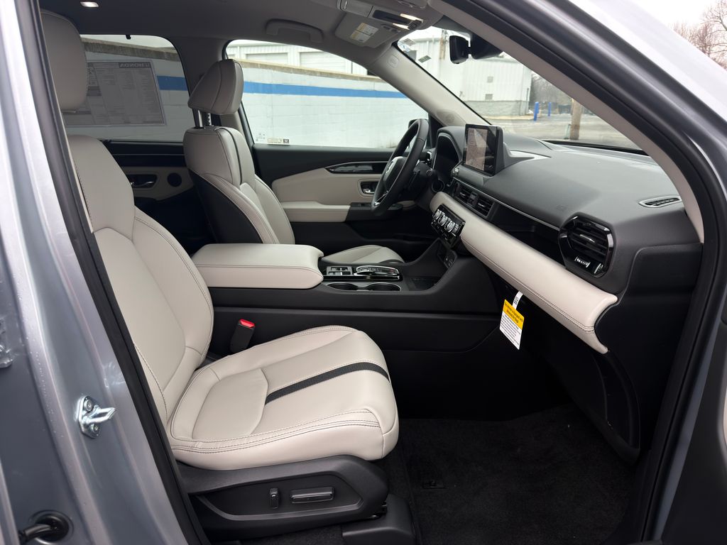 Thumbnail: 2026 Honda Pilot - 25