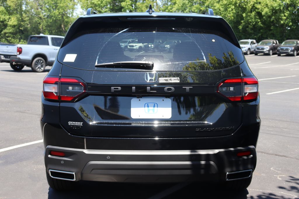 2025 Honda Pilot Black Edition 4