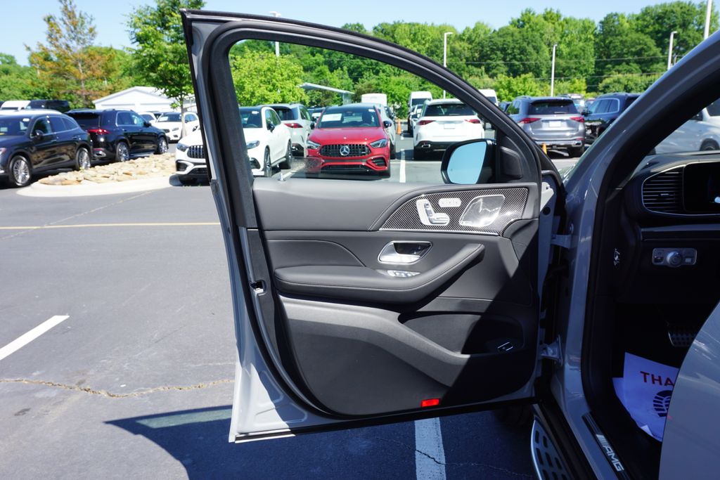 Thumbnail: 2025 Mercedes-Benz GLE - 24