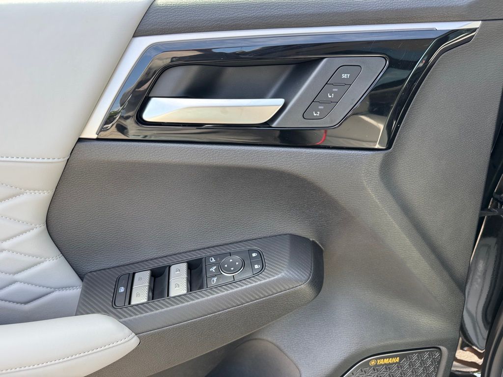 New 2025 Mitsubishi Outlander SUV