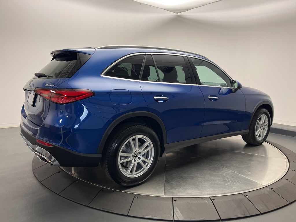 Thumbnail: 2026 Mercedes-Benz GLC - 7