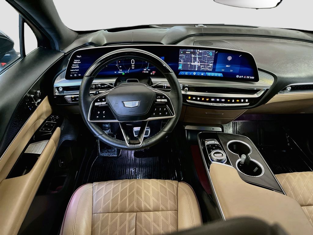 Used 2026 Green Cadillac Signature Luxury image 24