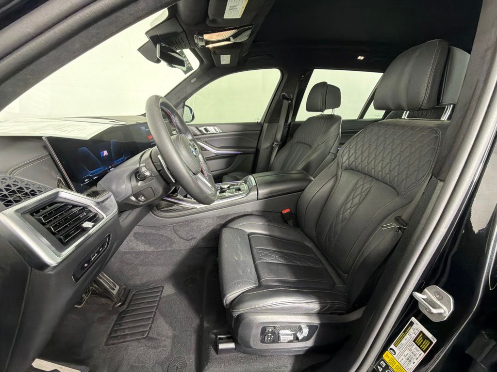 Thumbnail: 2024 BMW X7 - 27