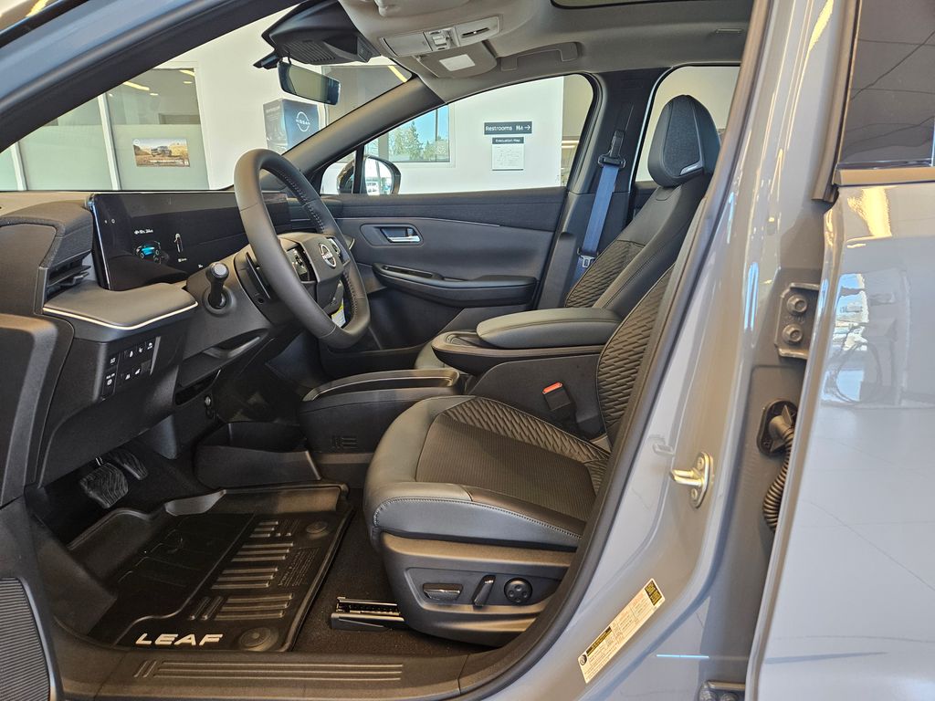 2026 Nissan Leaf PLATINUM+