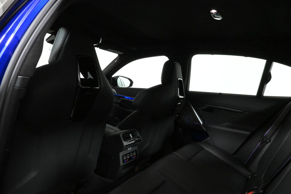 Thumbnail: 2026 BMW M5 - 31