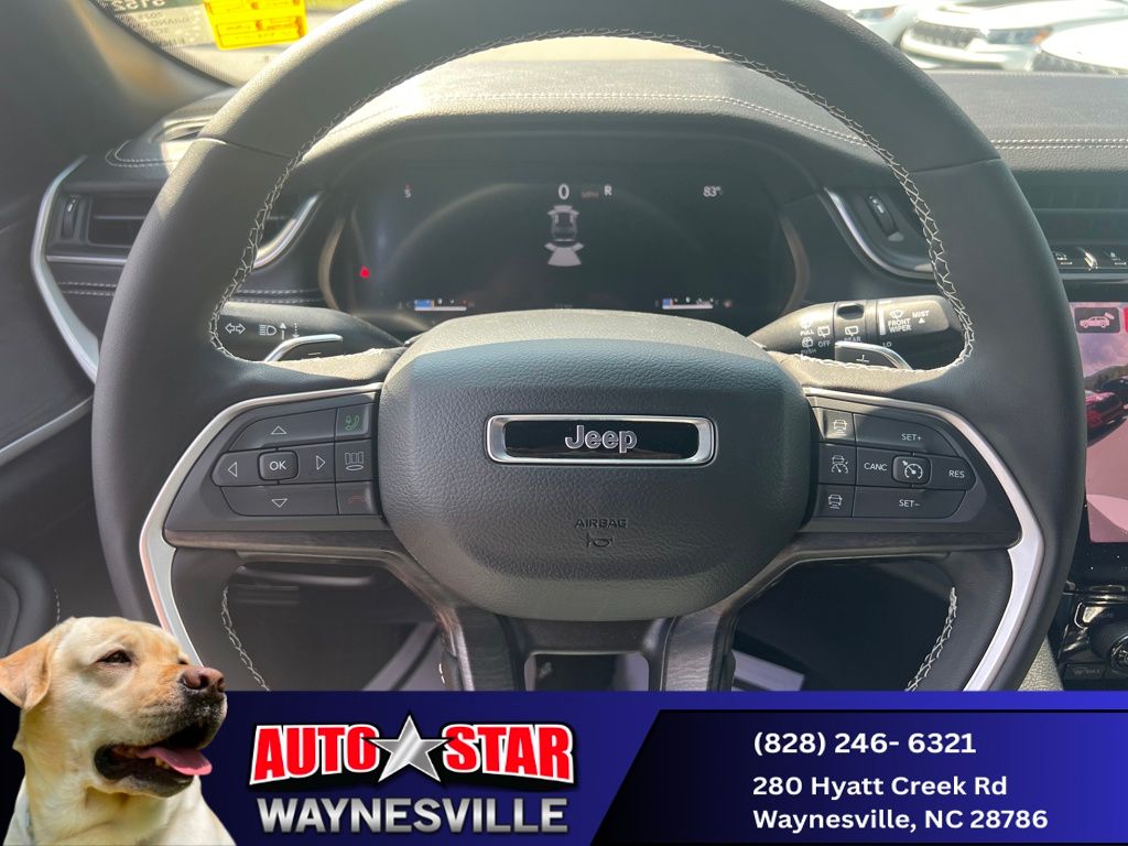 new 2025 Jeep Grand Cherokee car, priced at $47,990