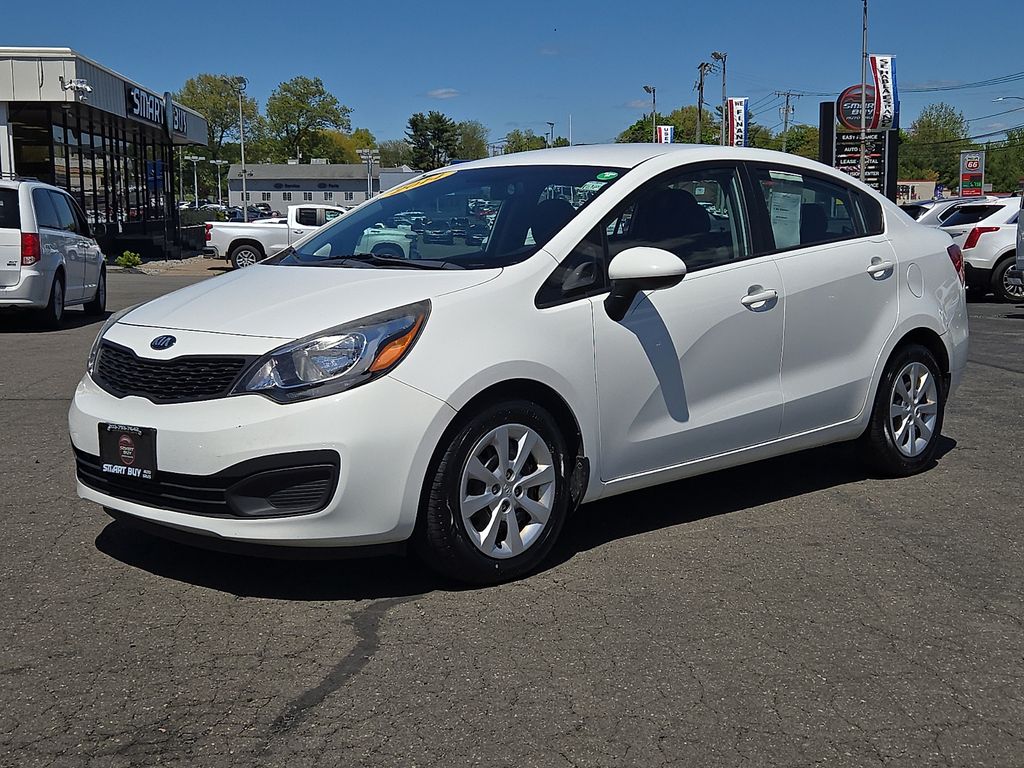 Clear White 2014 Kia Rio LX Sedan Front-Wheel Drive 6-Speed Automatic