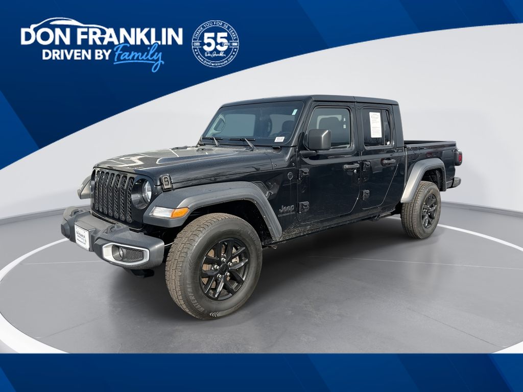 2021 Jeep Gladiator Sport S's photo