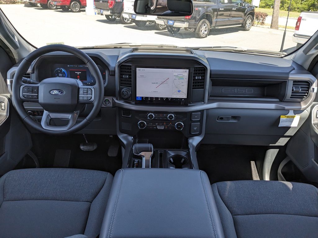 2025 Ford F-150 Lightning XLT