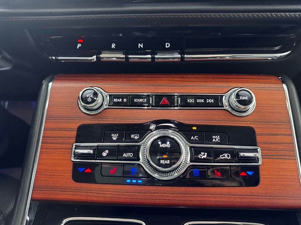 Certified Used 2024 Silver Lincoln Reserve image 17