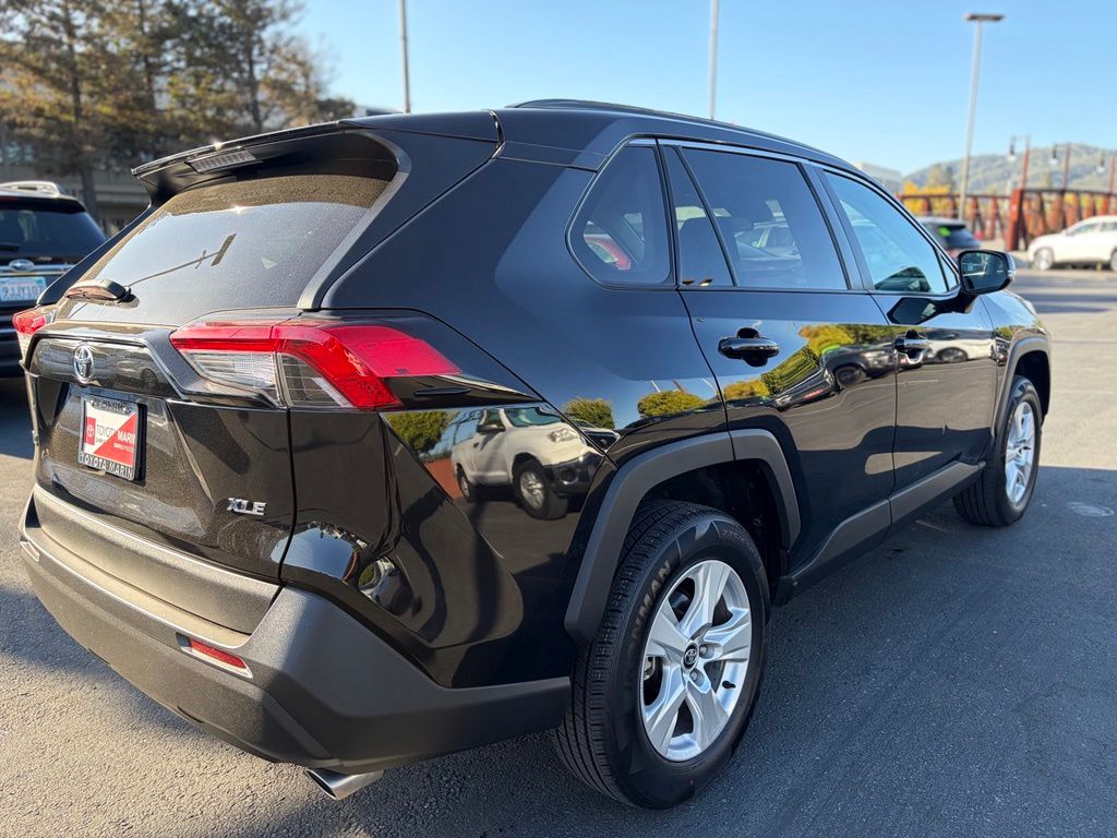 Used 2021 Toyota RAV4 SUV