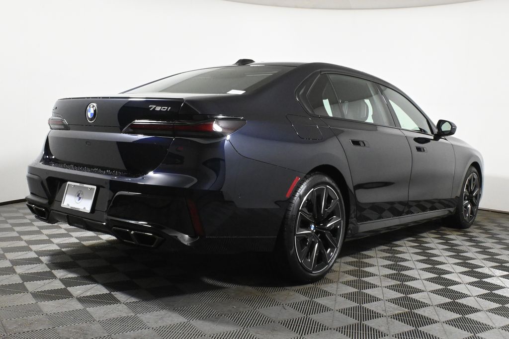 2025 BMW 7 Series 760i xDrive 7
