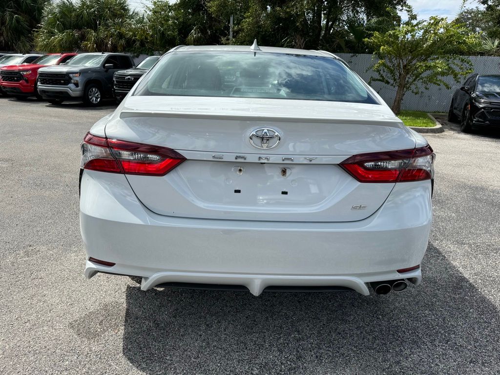 2022 Toyota Camry SE 7