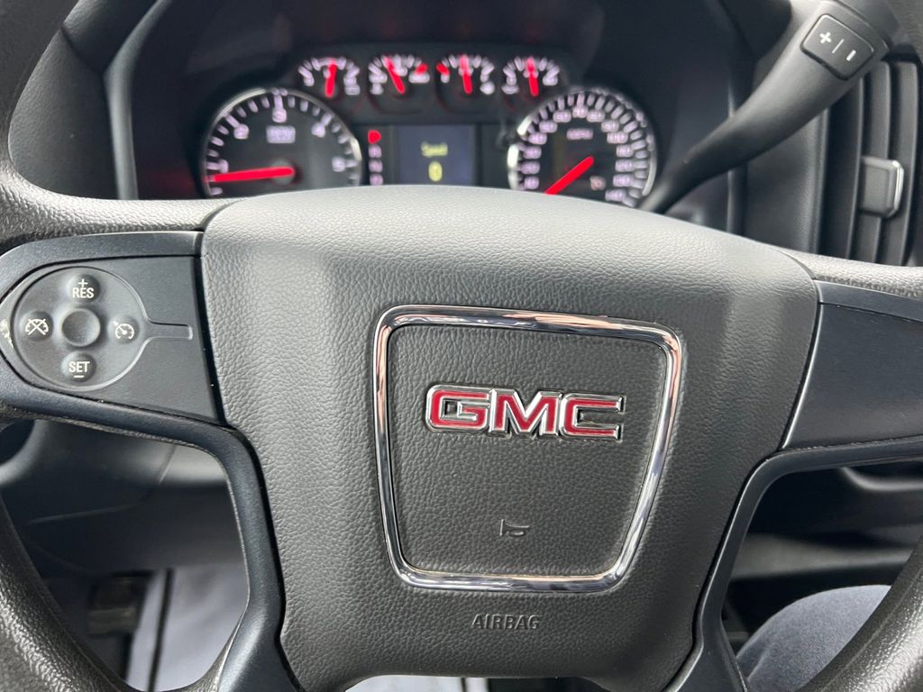 2017 GMC Sierra 2500HD Base 18